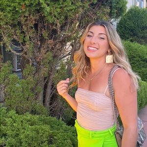 Meet your Posher, Hannah